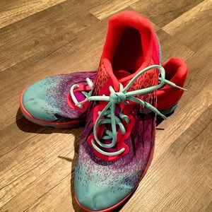 Under Armour women’s running shoes sz 9.5